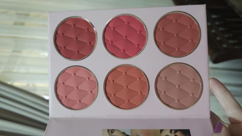 EYESHADOW Show beautiful color's
