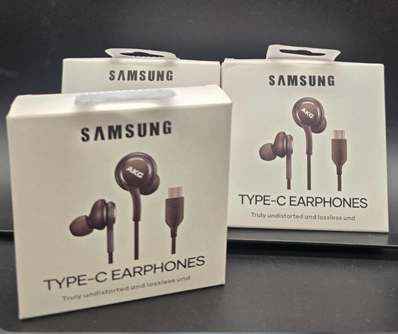 هيدفون تايبسي AKG