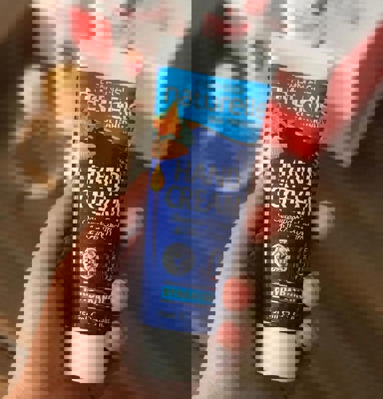 كريم اليدين بالطحالب البحريه والصبار من Naturelle 