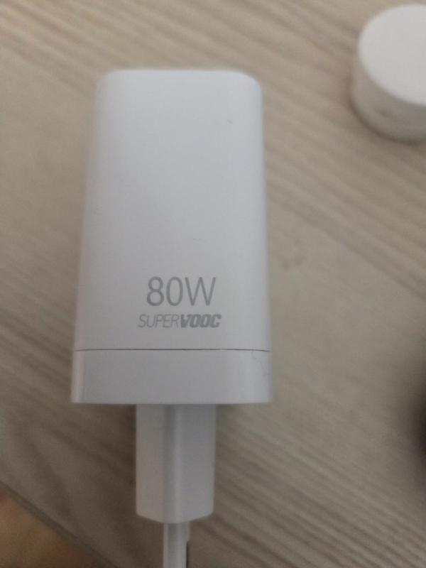 شاحن ريلمي اصلي ٨٠ واط 