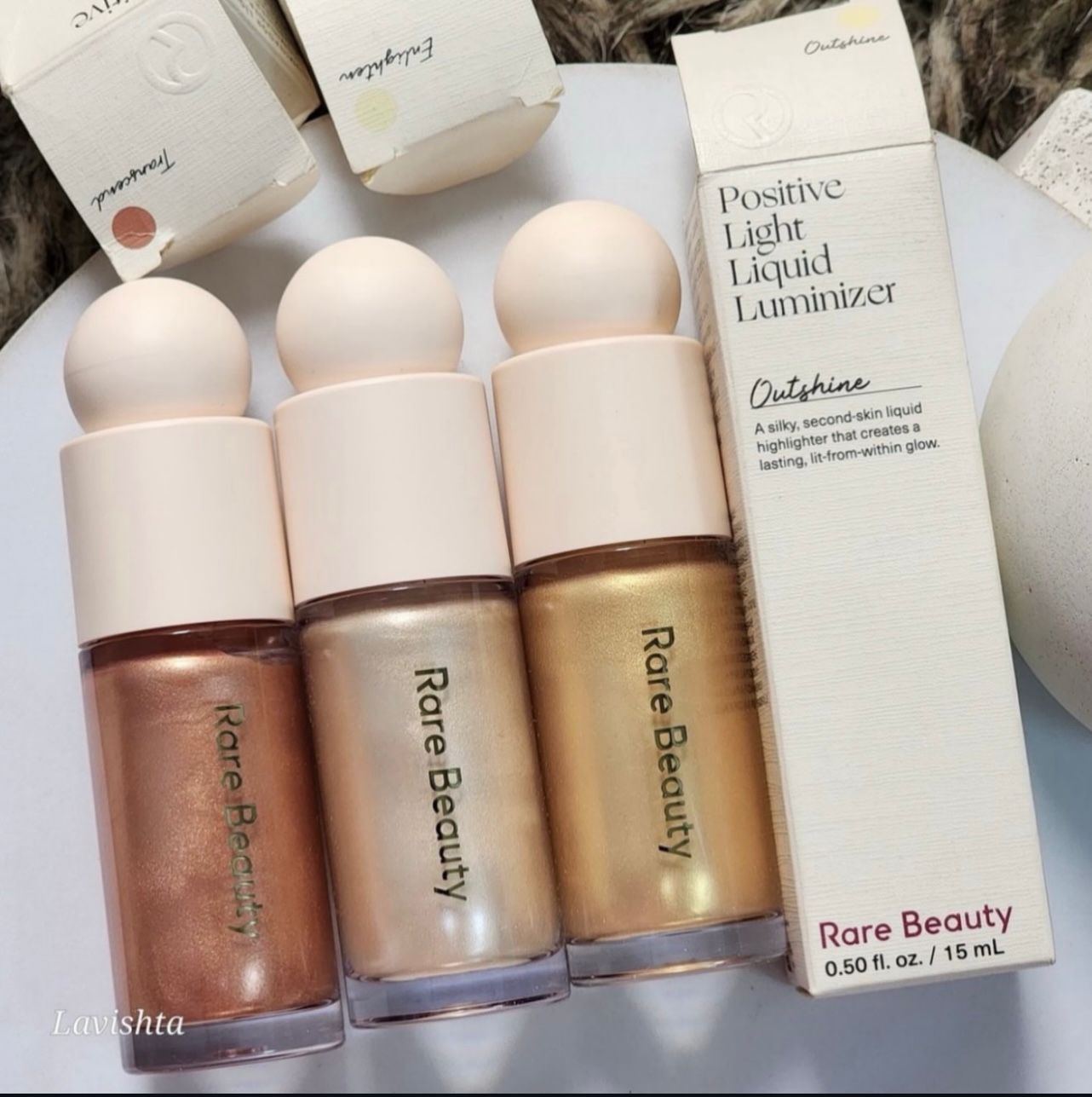 هايلايتر سائل بوزيتيف لايت (Positive Light Liquid Luminizer) من علامة Rare Beauty،