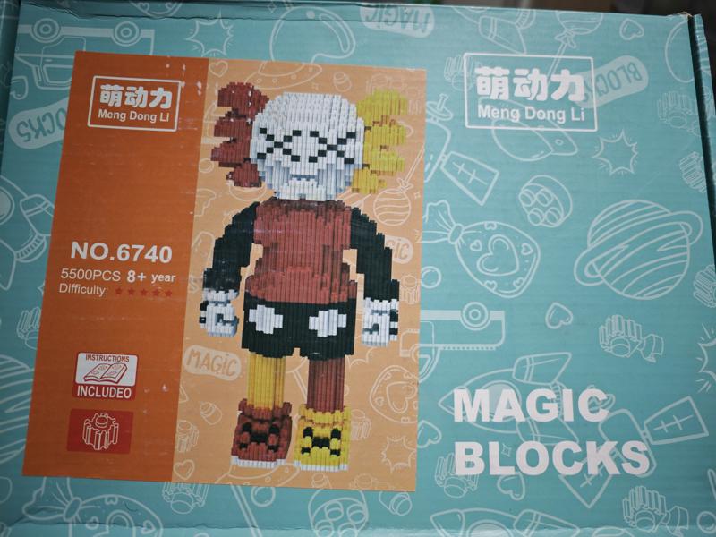 ليغو قطع بناء شخصية Kaws 